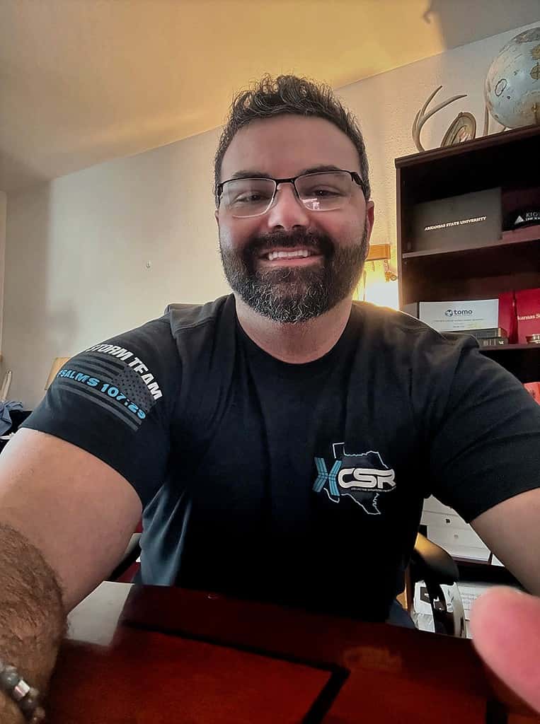 Before selfie - Professional AI headshot 9